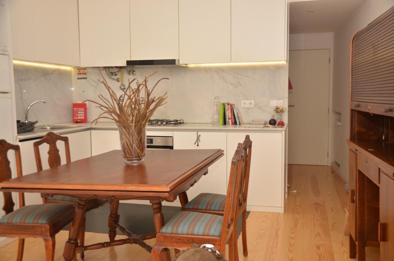 Вилла Jenny And Carmie Town House Виана-ду-Каштелу Экстерьер фото